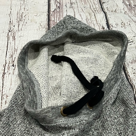 Women's Philadelphia Flyers NHL Gray Hoodie Jumper Pullover Sweatshirt - Picture 5 of 7